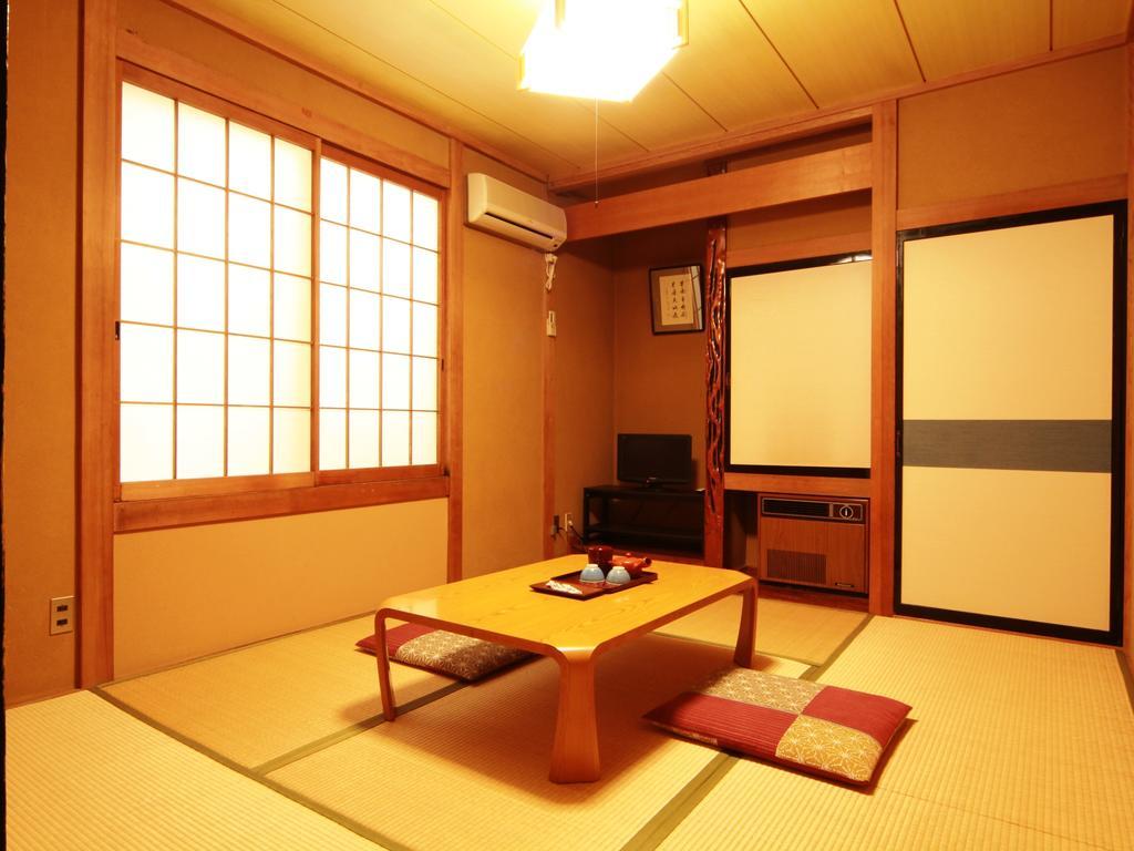 Honkan Gentaroya Nozawaonsen Quarto foto
