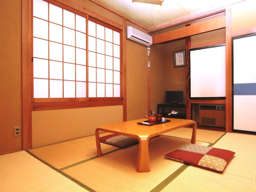 Honkan Gentaroya Nozawaonsen Quarto foto