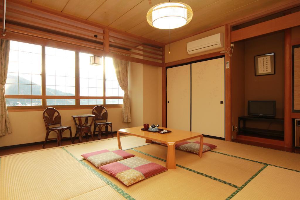 Honkan Gentaroya Nozawaonsen Quarto foto